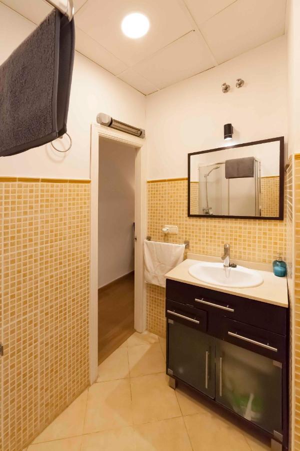 Sf - Shiny Apartment In City Centre Seville Luaran gambar